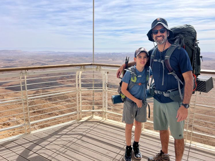 טרק הורה ונער.ה בהר הנגב